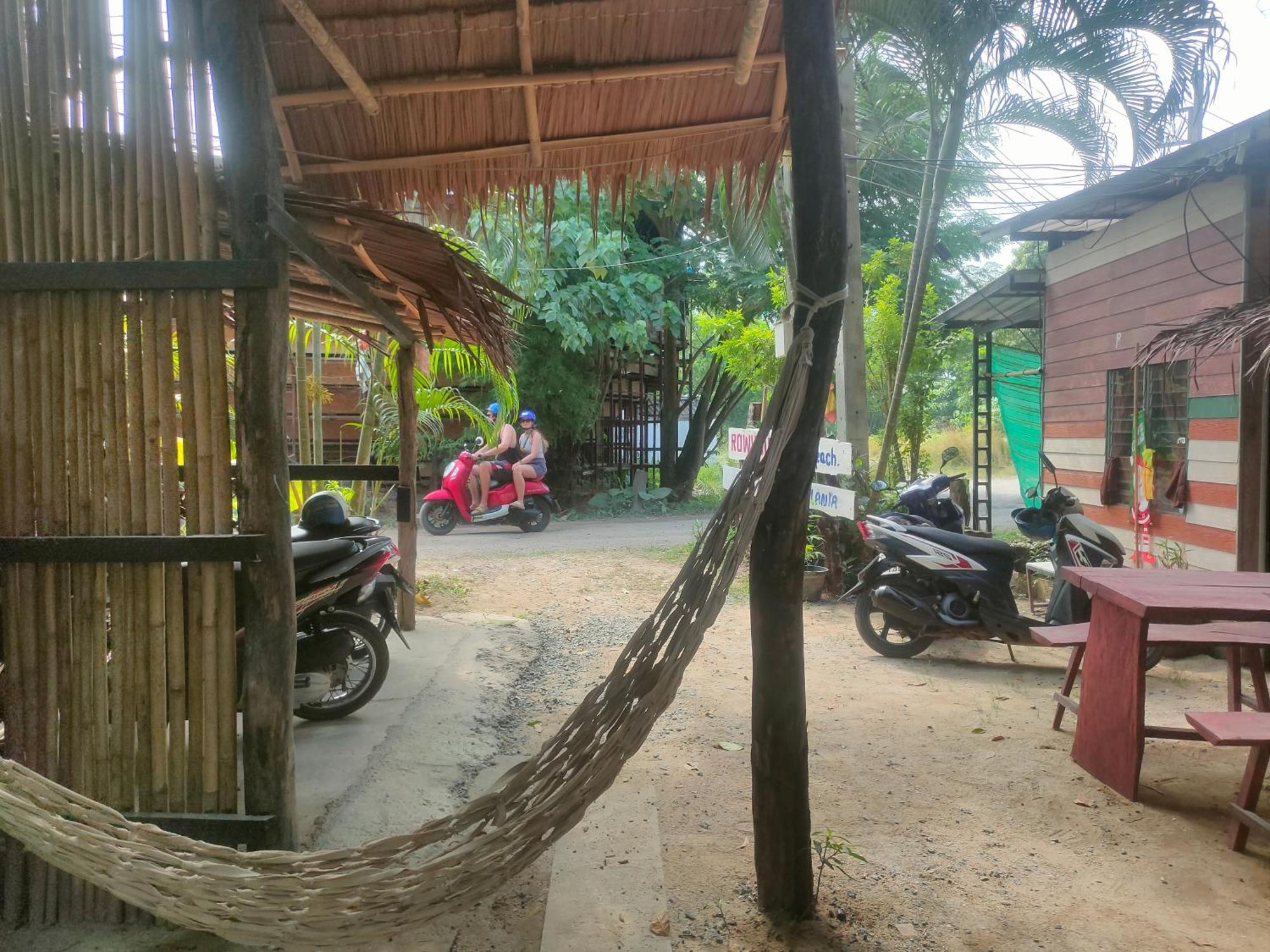 Row House Long Beach Крабі Екстер'єр фото